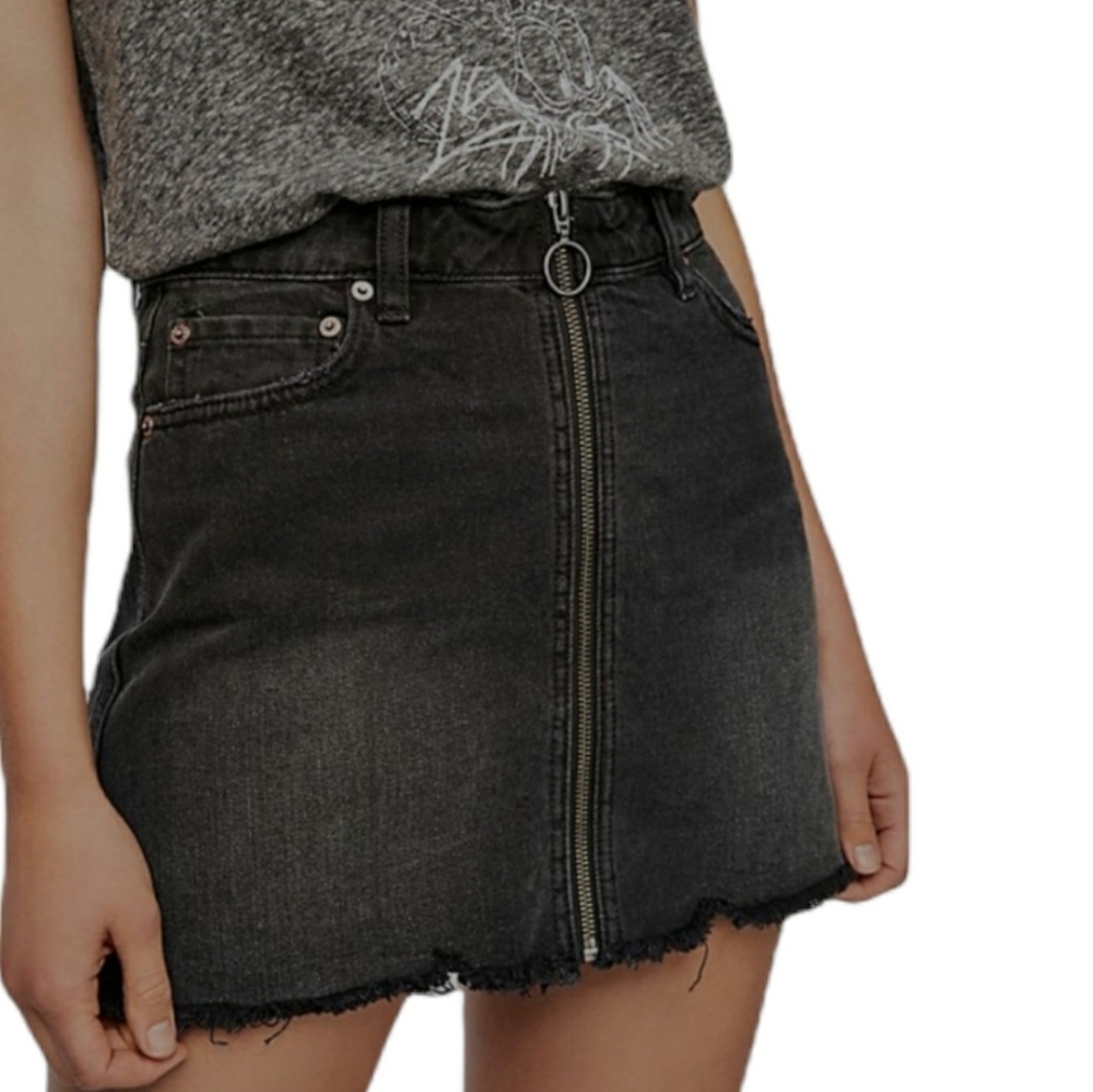 NWT We The Free Denim Front Zipper Frayed Hem Skirt